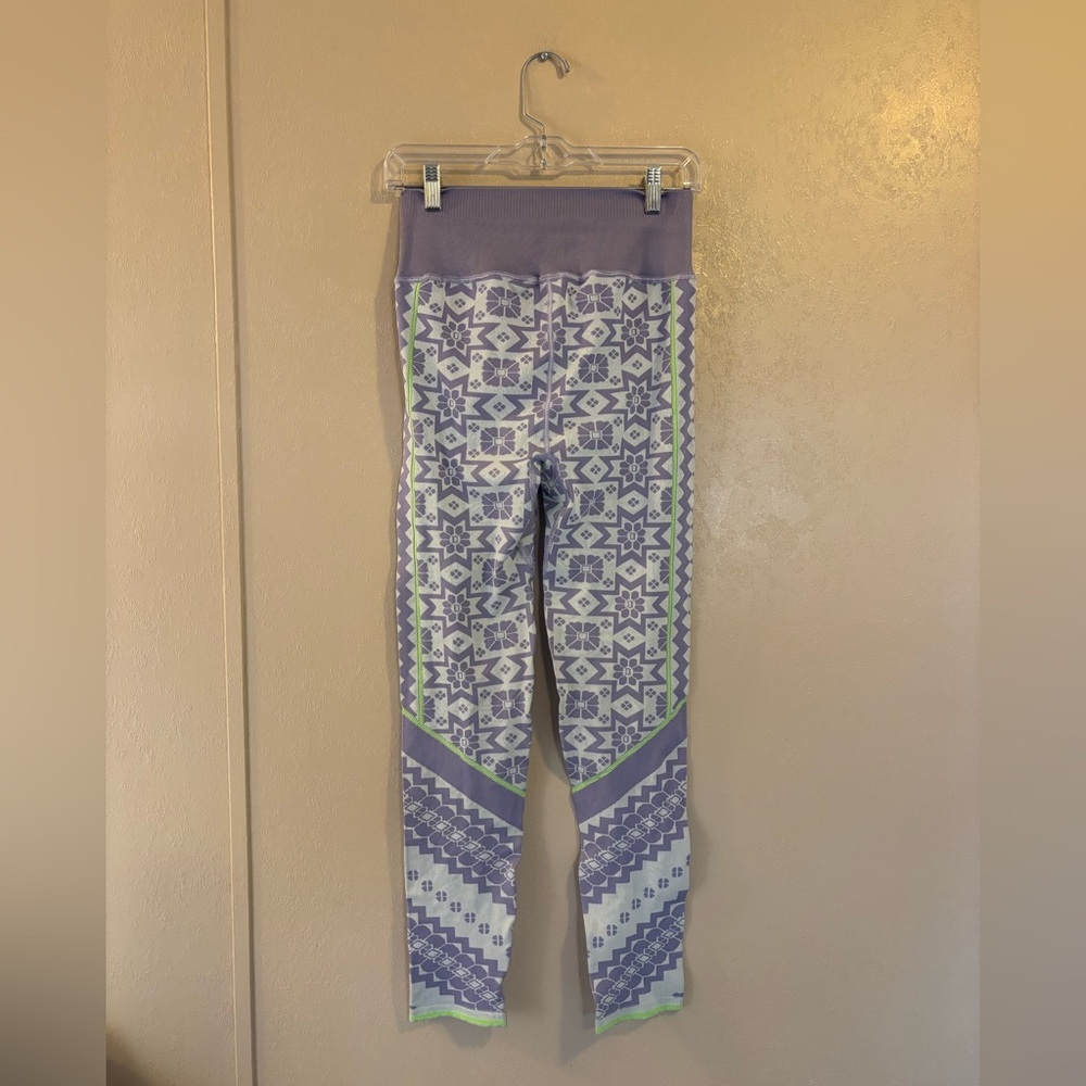 NWOT Free People Movement Myoko Jacquard Base Leggings sz M/L